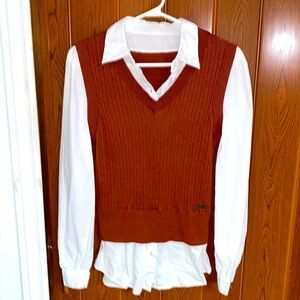 Ladies shirt v neck sweater. A beautiful piece.